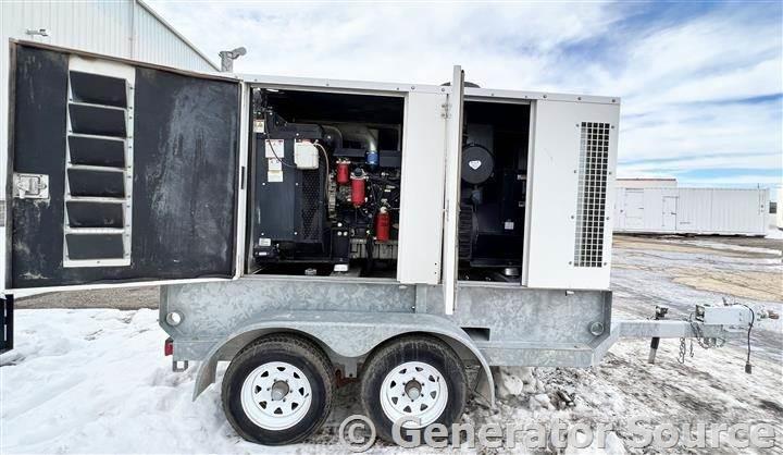 CAT 150 kW - JUST ARRIVED Generatori diesel