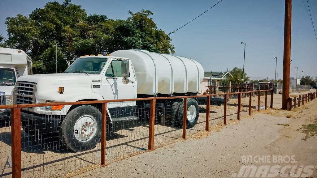 Ford F 700 Water tankers