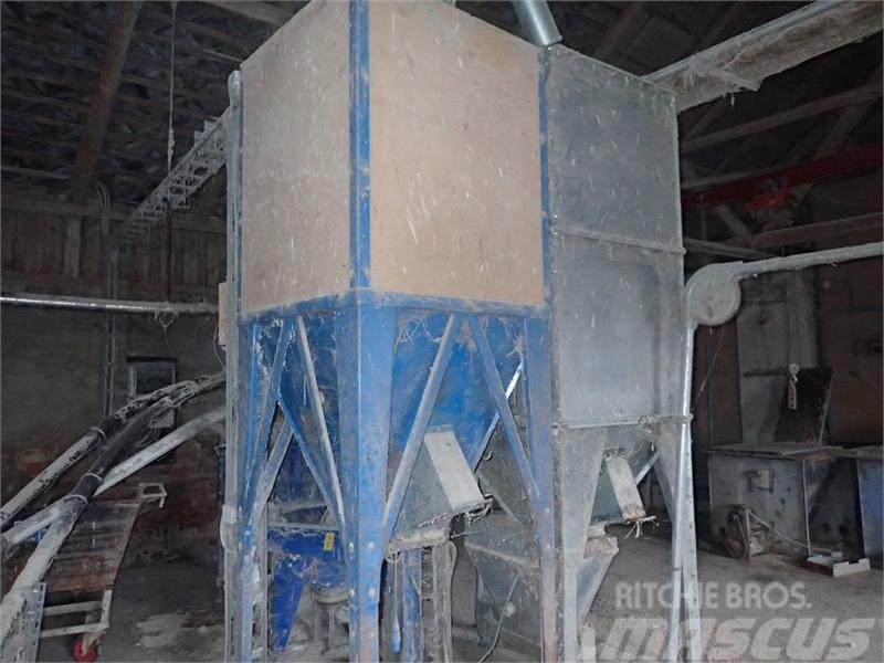  - - -  Færdigvarer siloer fra 1-2 ton Macchinari per scaricamento di silo