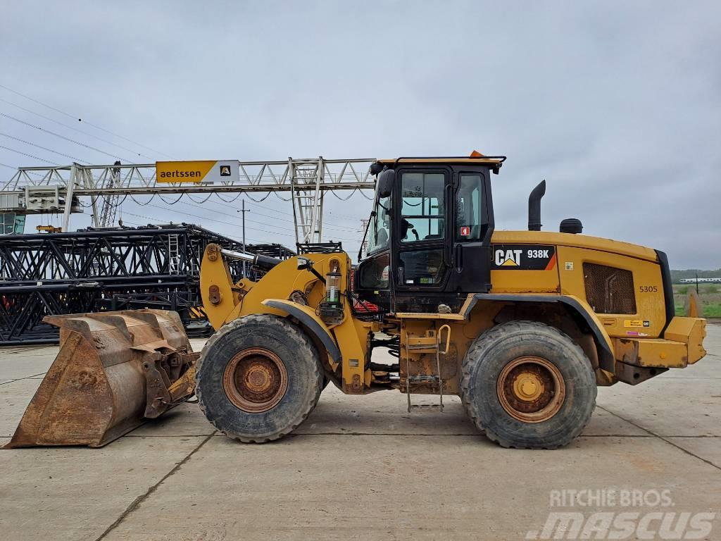 CAT 938K (with round steer) Pale gommate