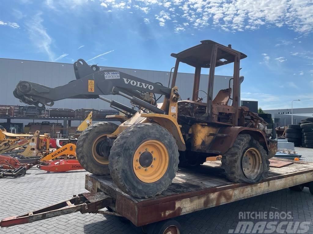 Volvo L30G -  (For parts) Pale gommate