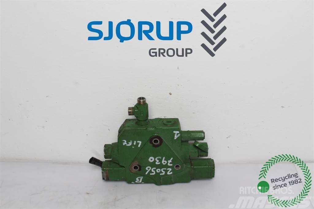 John Deere 7930 Hydraulic lift valve Componenti idrauliche