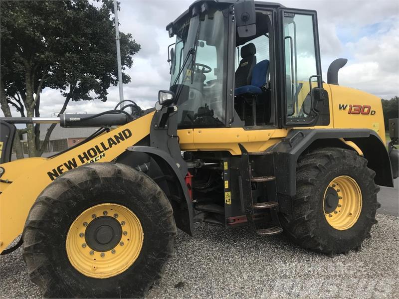 New Holland W130D LR gummiged Pale gommate
