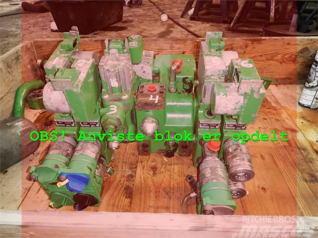 John Deere 7530 Hydraulic lift valve Componenti idrauliche