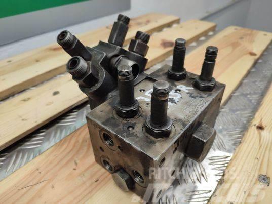 John Deere 6135R (AL205562) hydraulic valve Componenti idrauliche