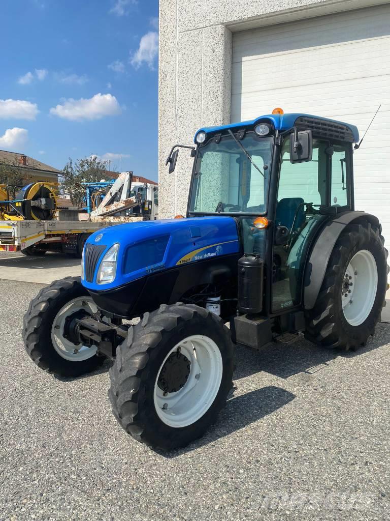 New Holland T4040F Trattori