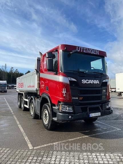 Scania R540 XT B8x4HA med Maur Dumperpåbygg , selges for  Camion ribaltabili