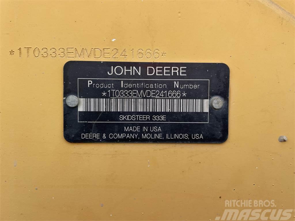 John Deere 333E Mini pale