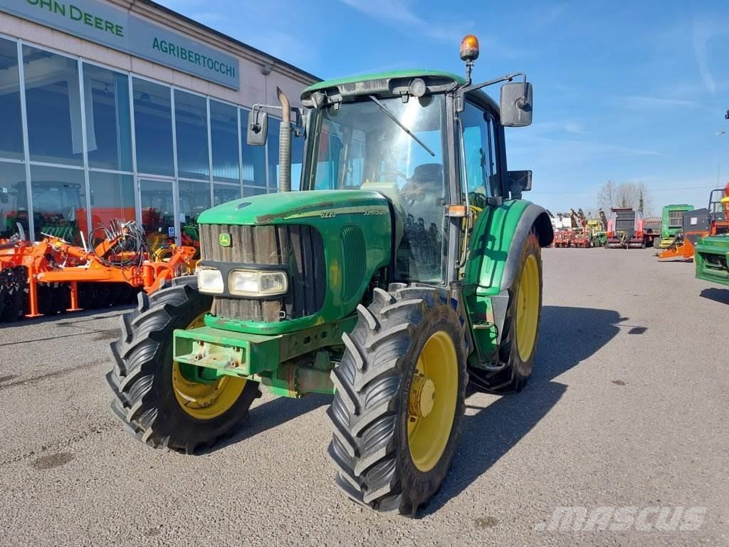 John Deere 6220 Trattori