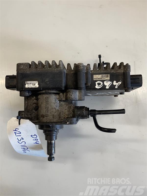 Mercedes-Benz MERCEDES GEARSHIFT A0032601363 Transmission