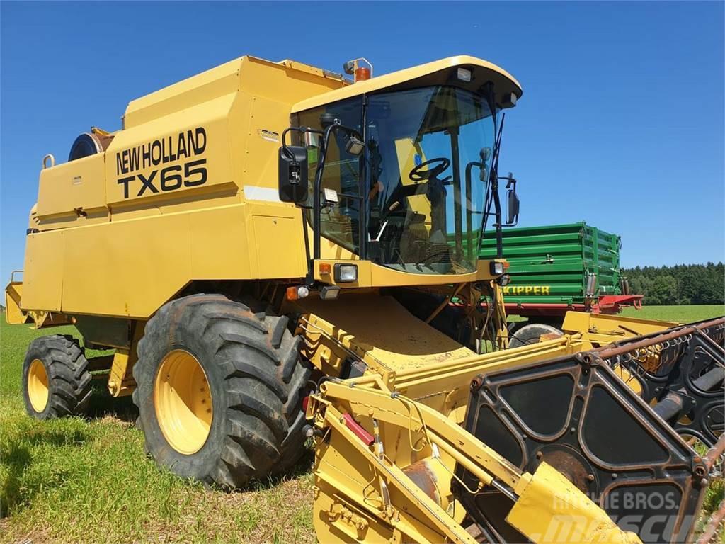 New Holland TX 65 Combine harvesters
