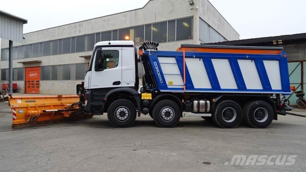 Mercedes-Benz Arocs - 4148 Snow blades and plows