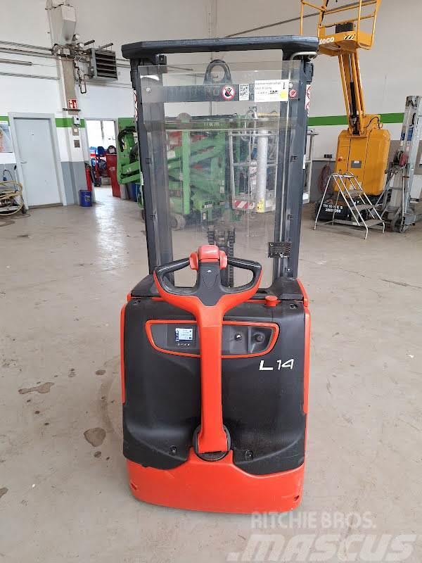 Linde L14 Self propelled stackers