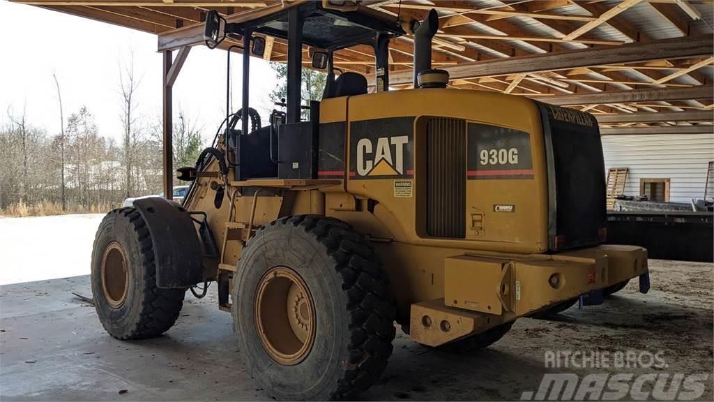 CAT 930G Pale gommate