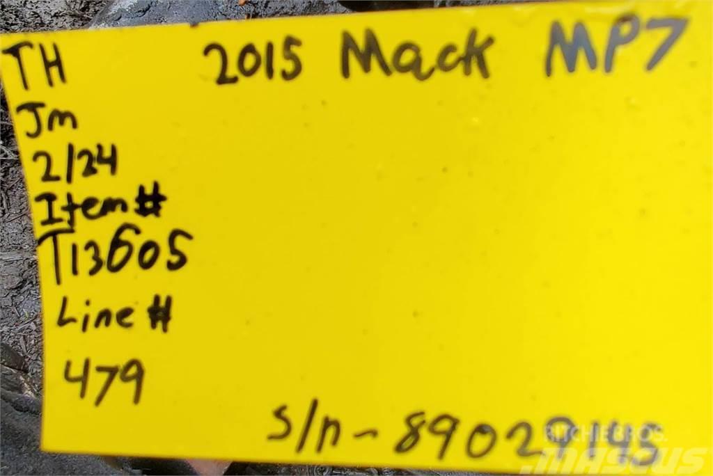 Mack MP7 Motori