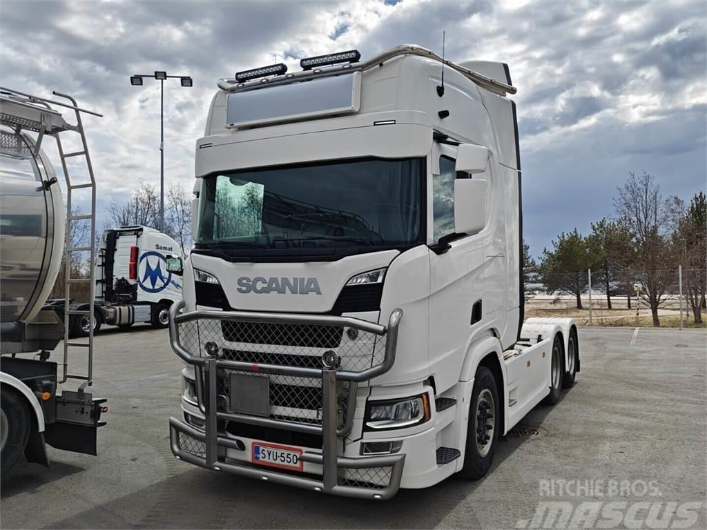 Scania R450 6x2 Tractor Units