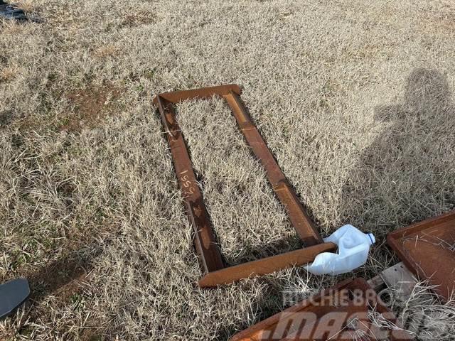  Blank Plate Skid Steer Attachment Mini Pale Gommate
