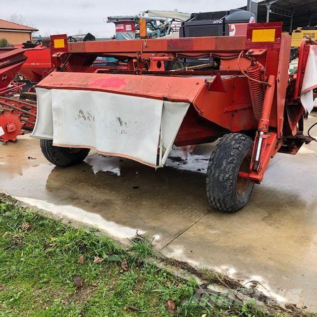 Kuhn FALCIACONDIZIONATRICA SEMI PORTATA Altro