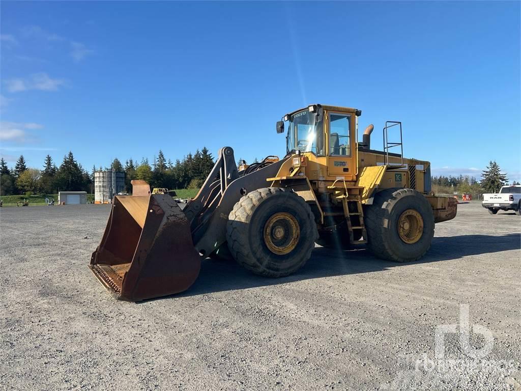 Volvo L220D Pale gommate