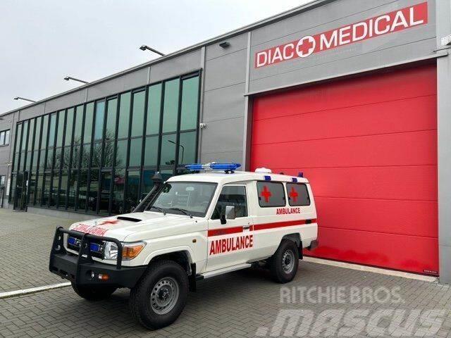Toyota Landcruiser 4x4 NEW Ambulance - NO Europe Unio!!!! Ambulanze