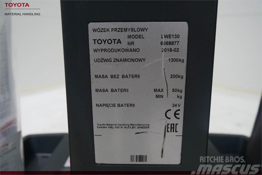 Toyota LWE130 Transpallet manuale