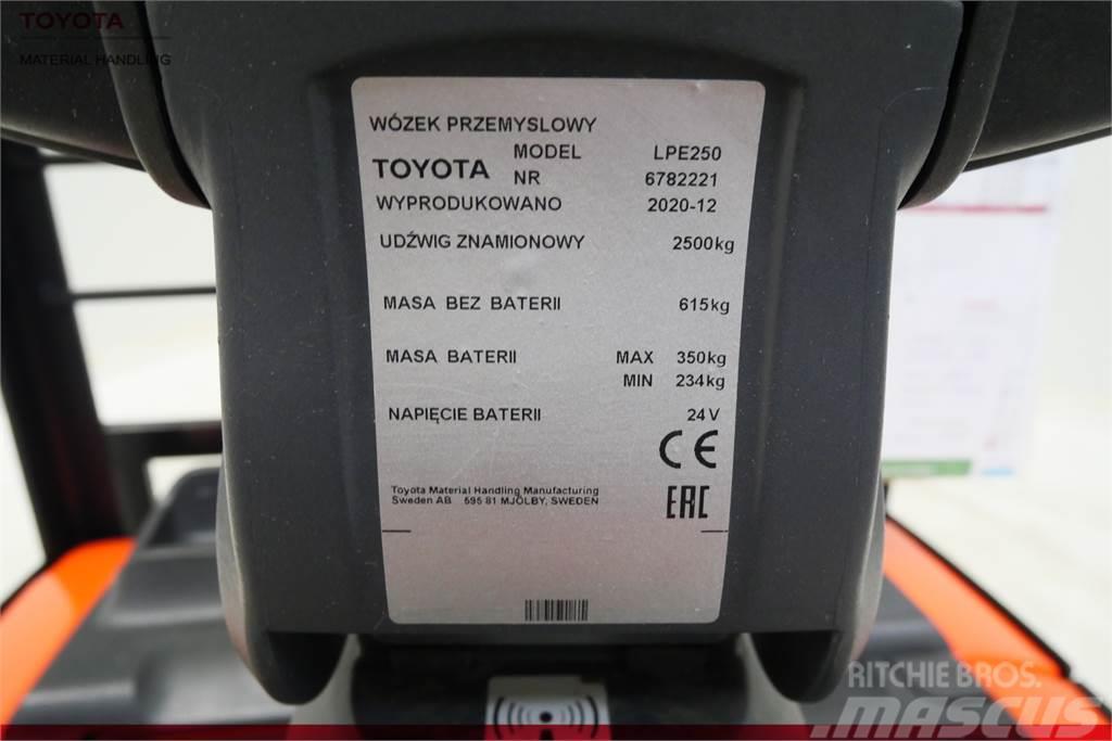 Toyota LPE250 Carrelli elevatori bassi a piattaforma