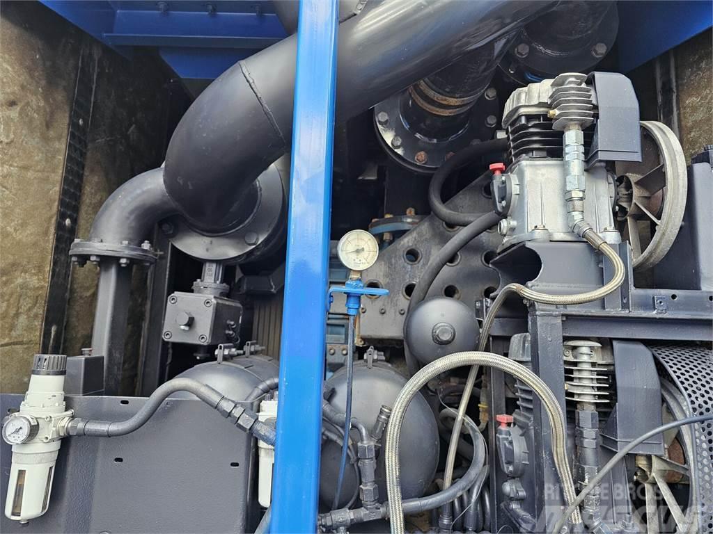 MAN TGS 35.400 Saugbagger KAISER MORO Vacuum suction - Camion autospurgo