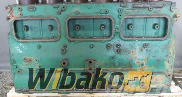 Volvo Block Engine / Motor Volvo TD122KME 161258154 Altri componenti