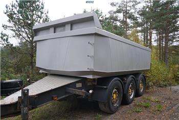 Maur trailer
