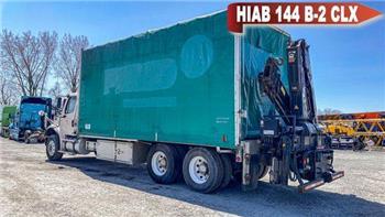 Freightliner M2 112 CURTAIN SIDE BOX WITH CRANE