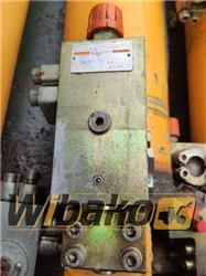 Liebherr Cylinder lock / safety valve Liebherr R904C 500939