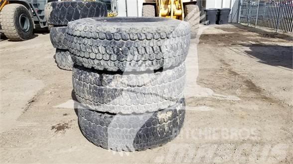 Bridgestone SNOW V-STEEL Pneumatici, ruote e cerchioni
