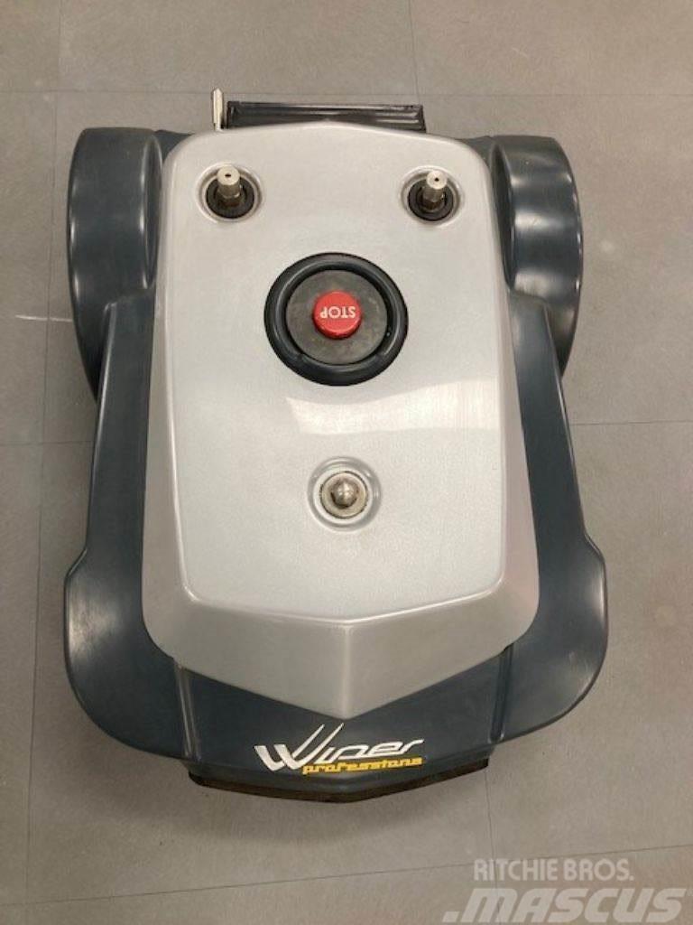  WIPER P70 S robotmaaier Robot tagliaerba
