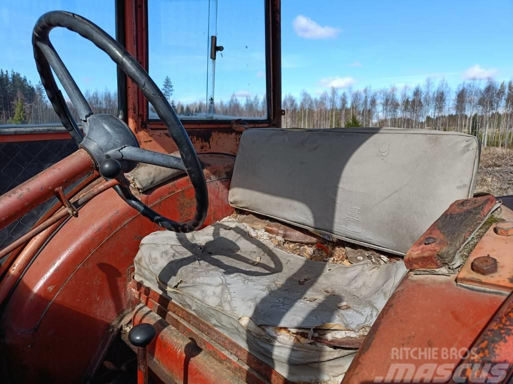 Belarus T40 traktori - VIDEO Trattori