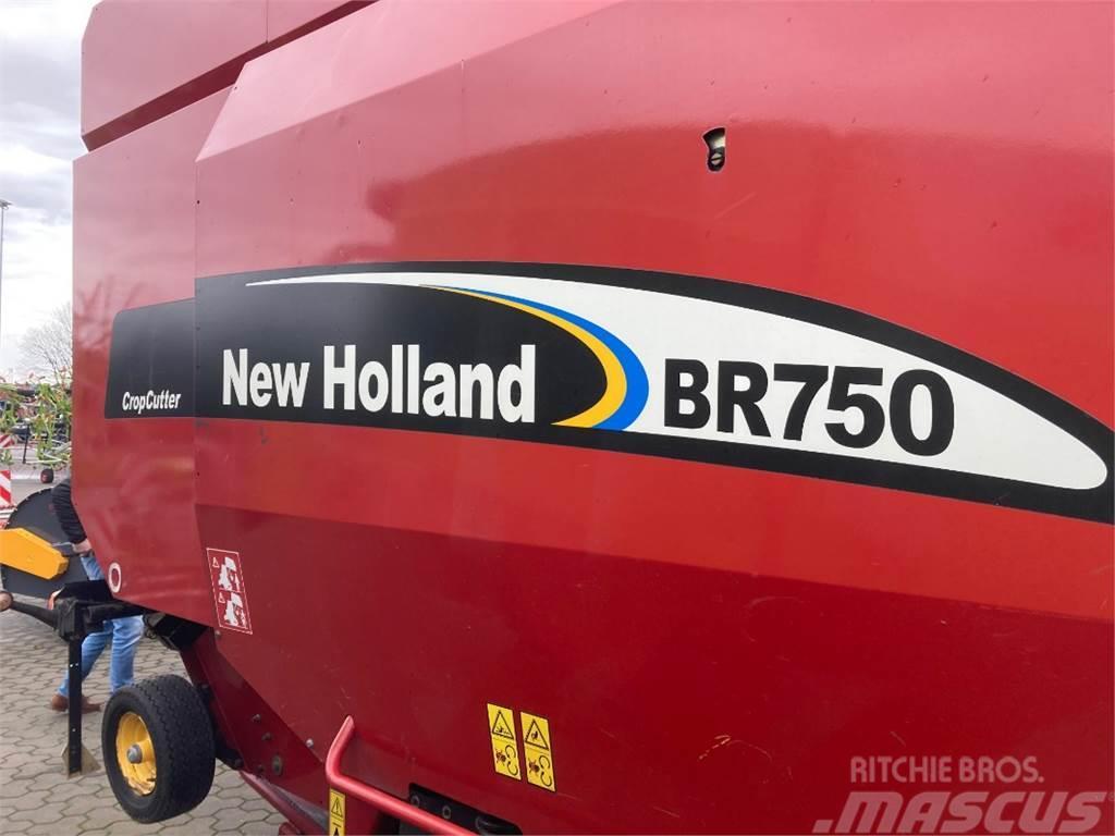 New Holland BR 750 Crop Cutter Rotopresse