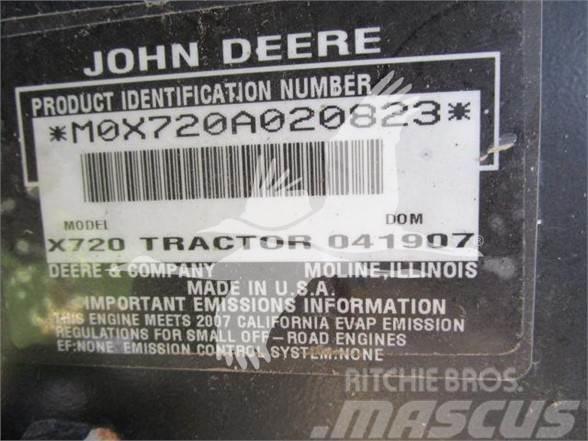 John Deere X720 Trattorini tagliaerba