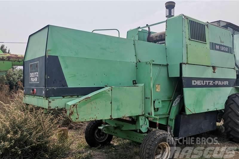 Deutz -Fahr M1202 Combine Harvester Trattori