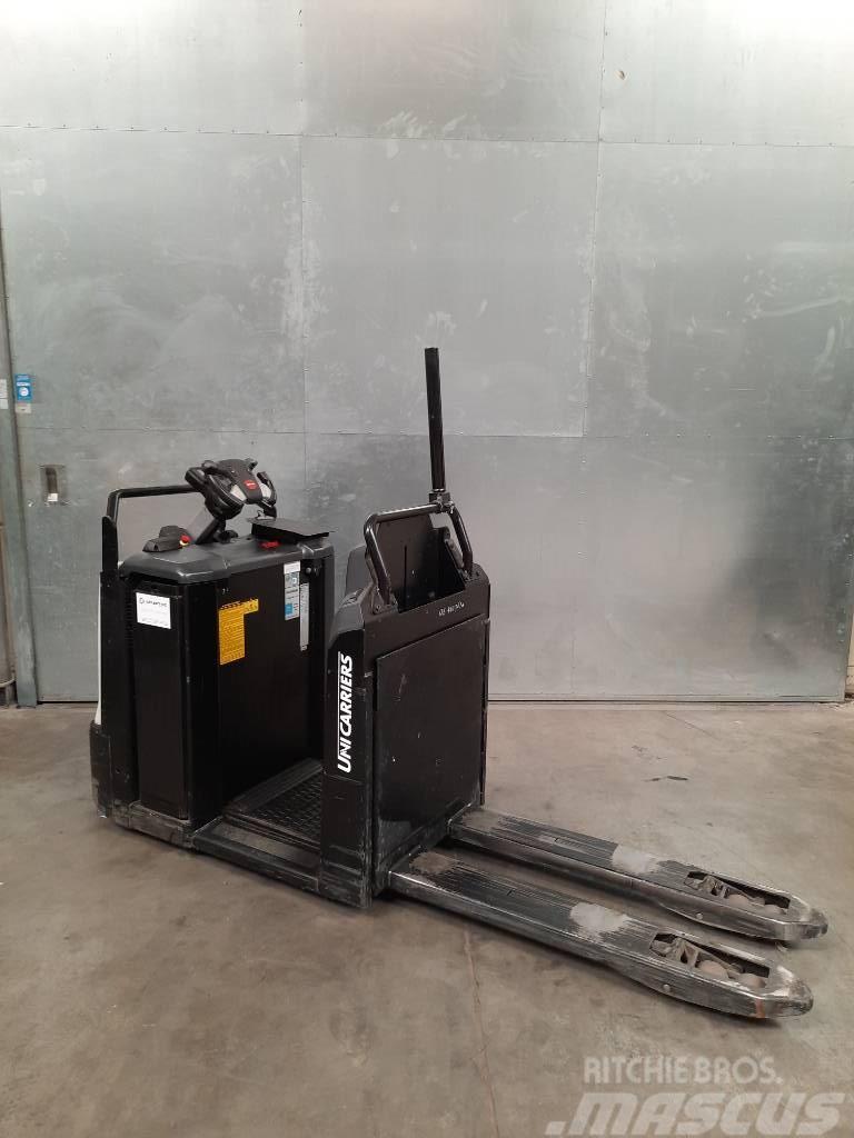 UniCarriers OLP200 Commissionatore basso livello