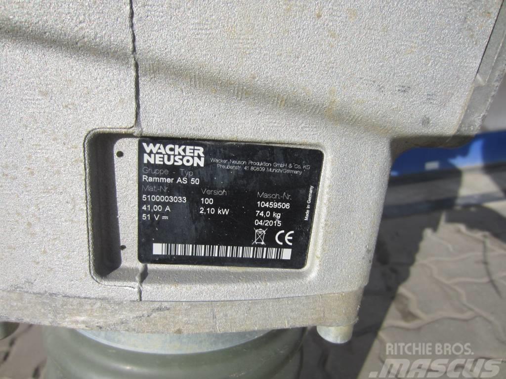 Wacker Neuson AS 50 e Vibrocostipatore verticale
