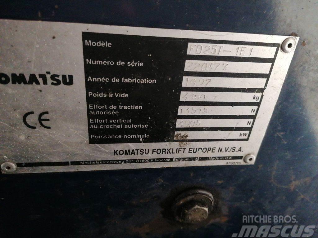 Komatsu FD25T-1E1 Carrelli elevatori diesel