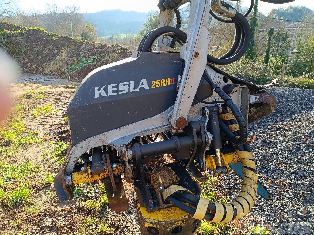  Cabezal procesador cortador forestal Kesla 25rhll Sramatrici