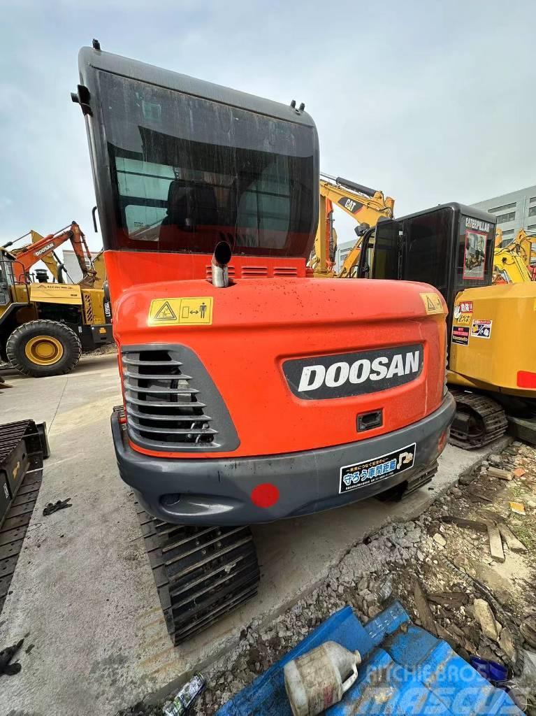 Daewoo Doosan 55 Escavatori cingolati