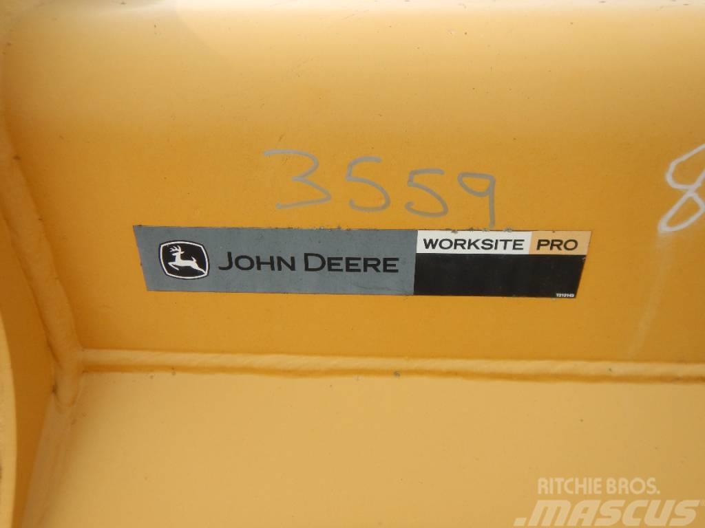 John Deere AT340424 Benne