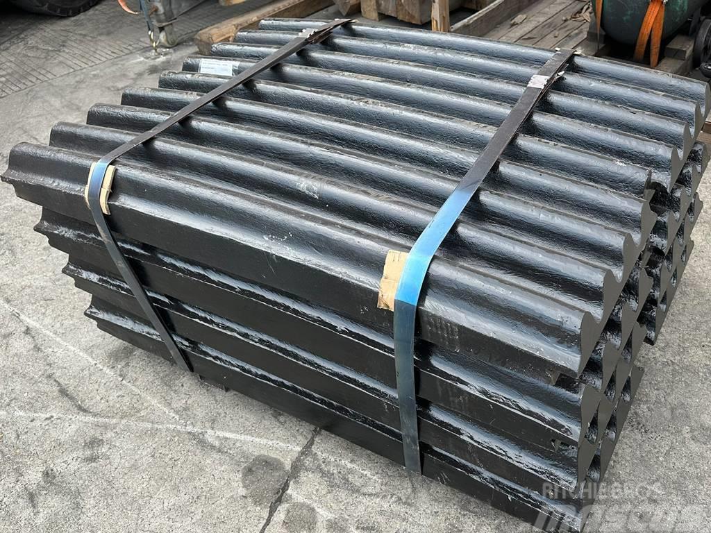 Kinglink Jaw Plate For Jaw Crusher CT2036 CT3042 Benne frantumatrici