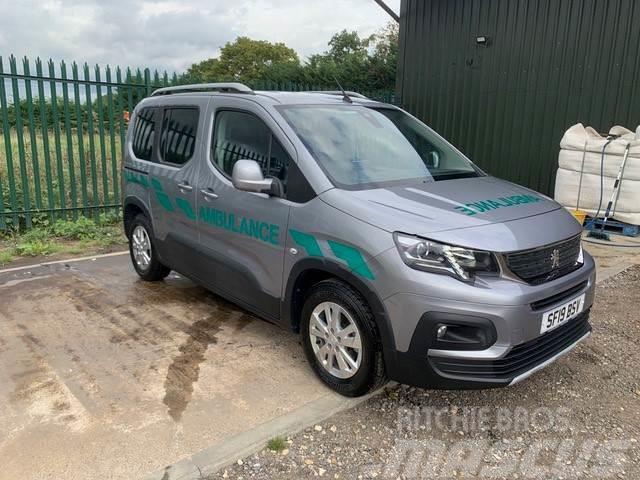 Peugeot Rifter WAV Ambulanze
