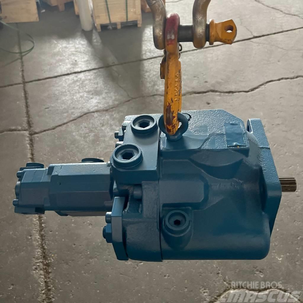 Takeuchi B070 hydraulic pump 19020-14800 pump Trasmissione