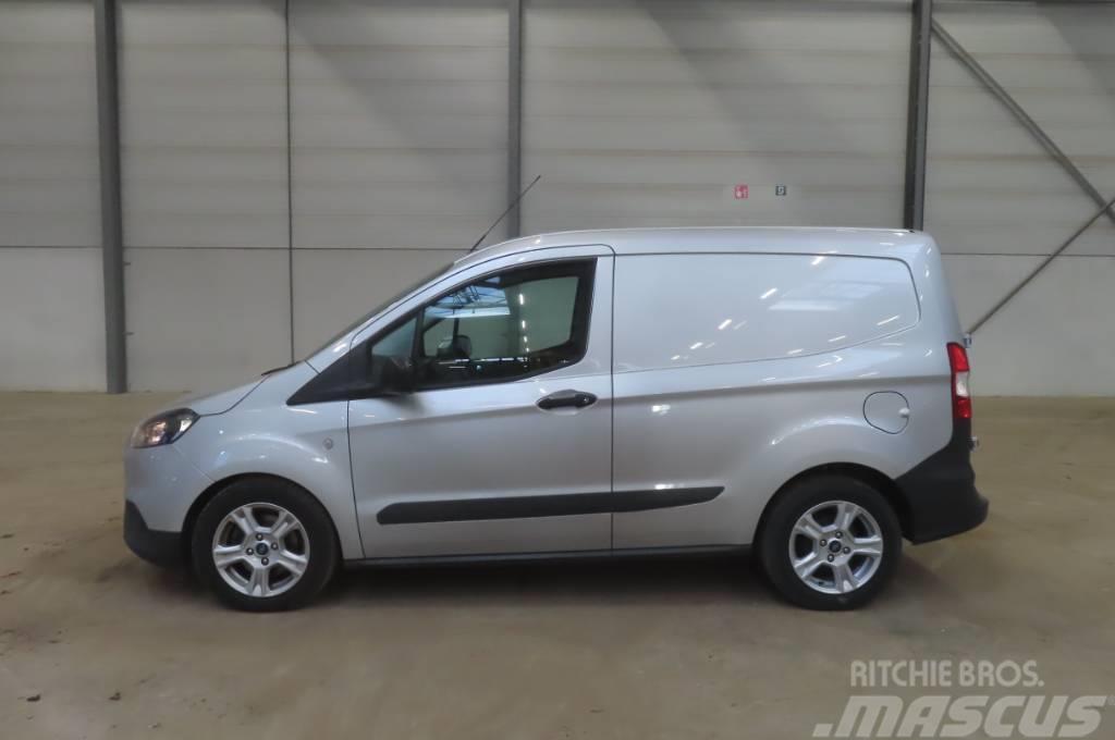 Ford transit courrier Furgone chiuso