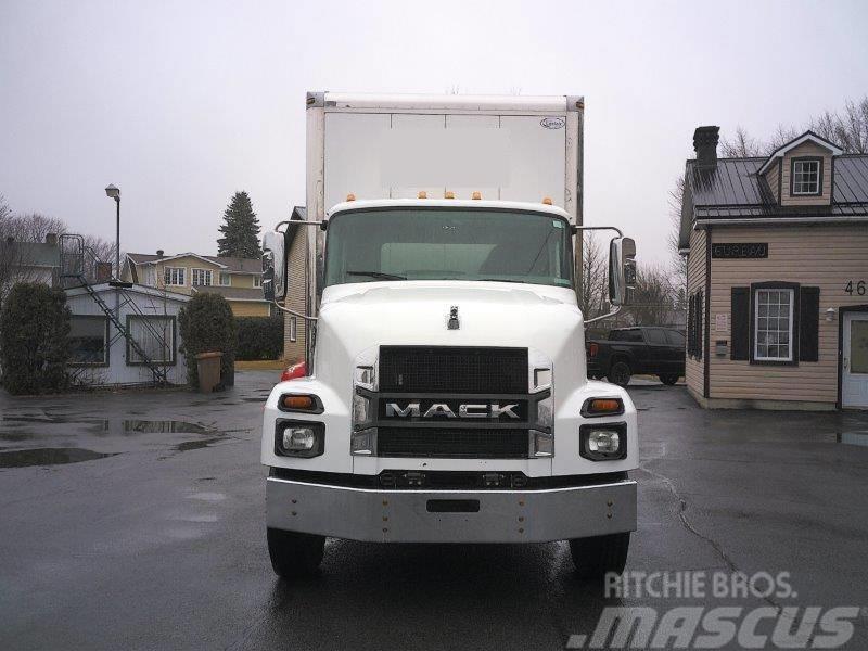 Mack MD 6 Camion altro