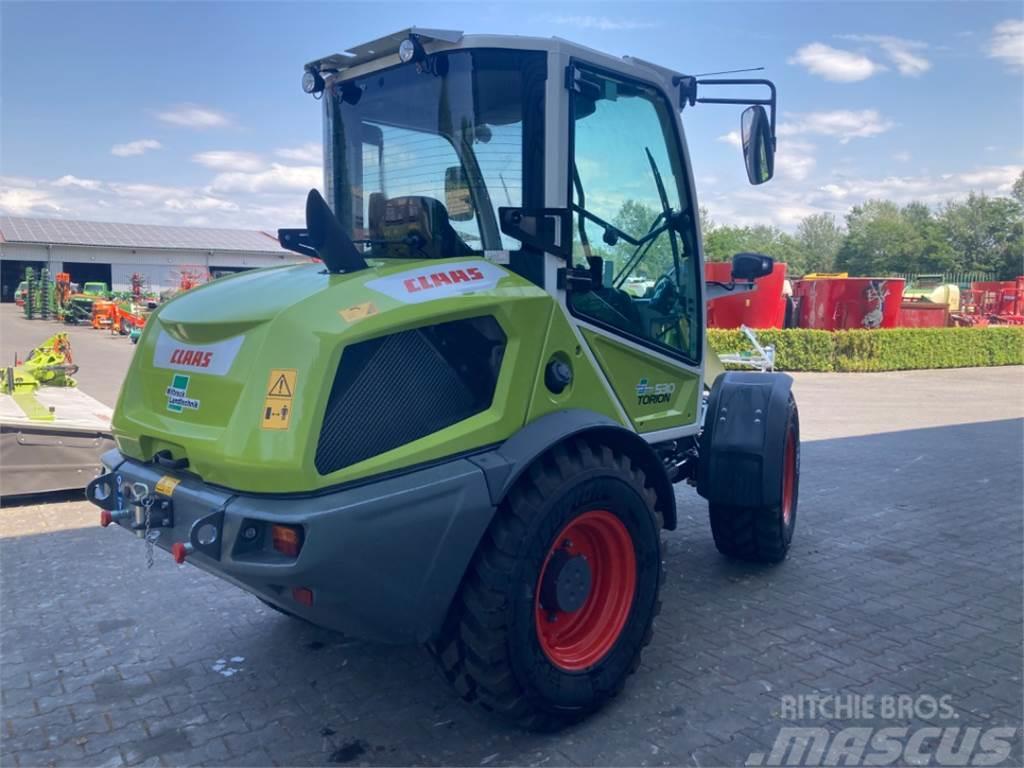 CLAAS Torion 530 Pale gommate