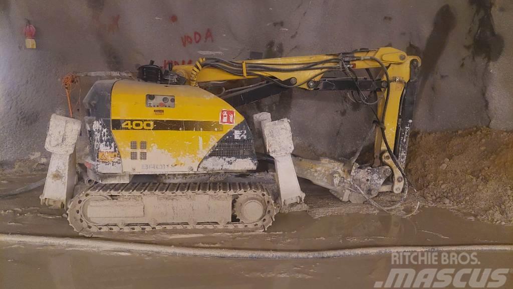 Brokk Excavator B 400 Escavatori cingolati